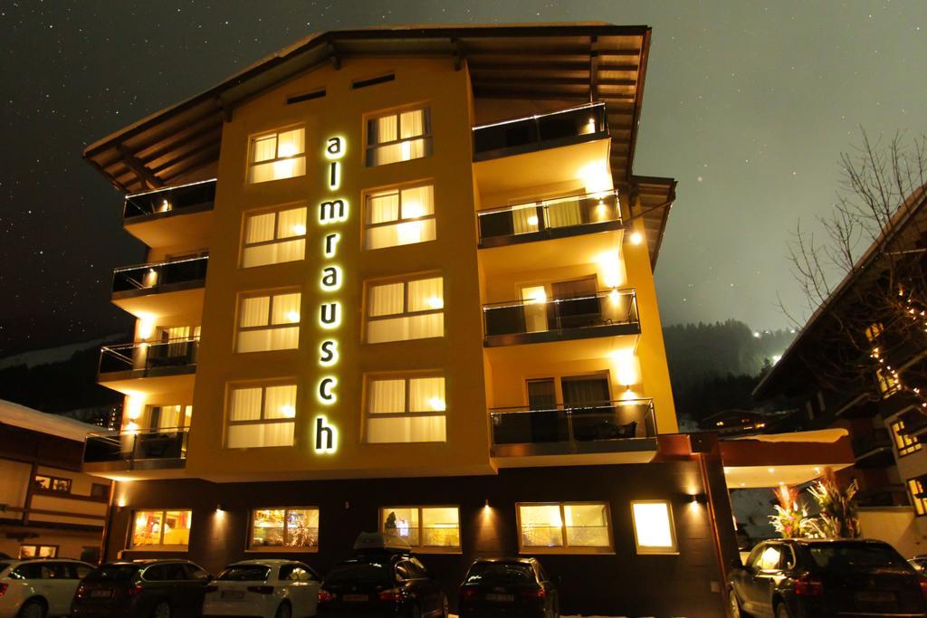 Hotel Almrausch Saalbach-Hinterglemm Eksteriør bilde